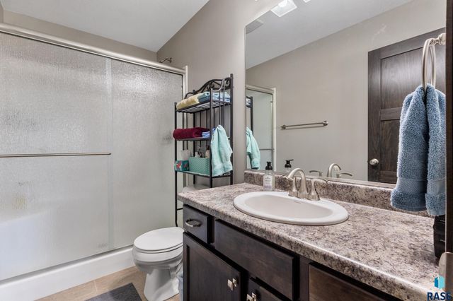 7400 E Corinth St Street, Sioux Falls, SD 57110