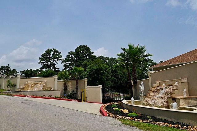 13165 Snow Lane Lane 5, Willis, TX 77318