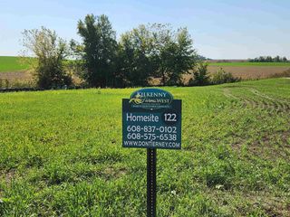L122 Moll Drive, Waunakee, WI 53597