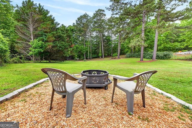 1199 Youngs Mill Road, Lagrange, GA 30241