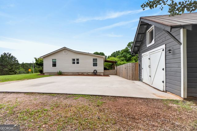 1199 Youngs Mill Road, Lagrange, GA 30241