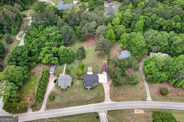 1199 Youngs Mill Road, Lagrange, GA 30241