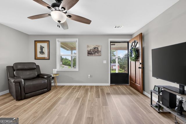 1199 Youngs Mill Road, Lagrange, GA 30241