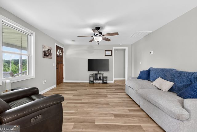 1199 Youngs Mill Road, Lagrange, GA 30241