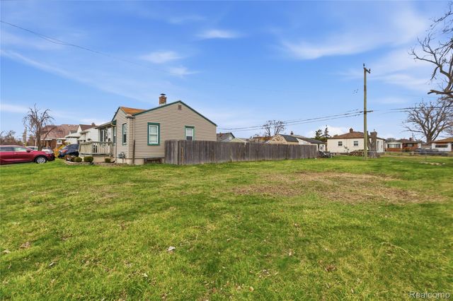1738 Garfield Avenue, Lincoln Park, MI 48146