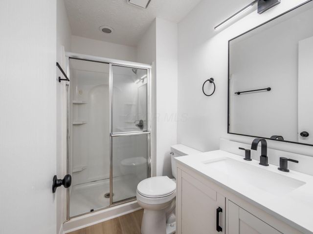 219 Pinoak Court, Delaware, OH 43015