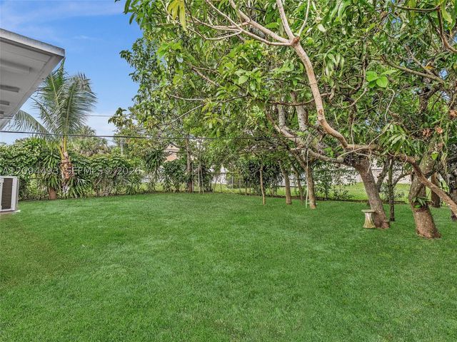 2805 NW 7th Ct, Fort Lauderdale, FL 33311