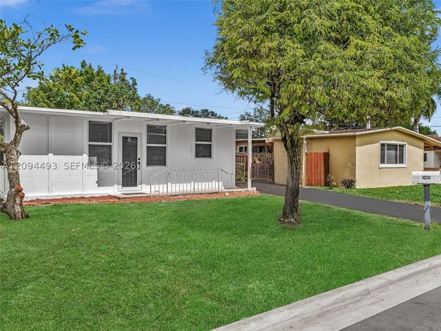 2805 NW 7th Ct, Fort Lauderdale, FL 33311