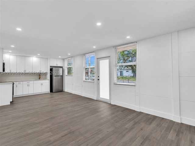 2805 NW 7th Ct, Fort Lauderdale, FL 33311