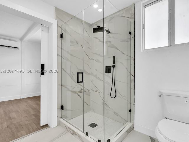 2805 NW 7th Ct, Fort Lauderdale, FL 33311