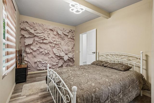 8514 N BRANCH AVENUE, Tampa, FL 33604
