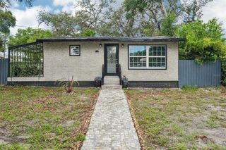 8514 N BRANCH AVENUE, Tampa, FL 33604