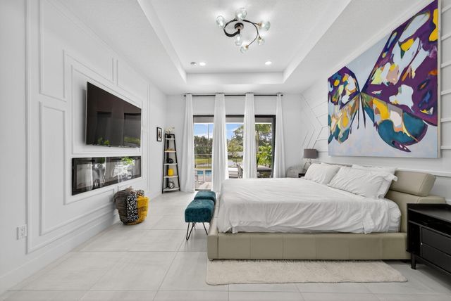 8252 Essex Country Club Drive, Boca Raton, FL 33434