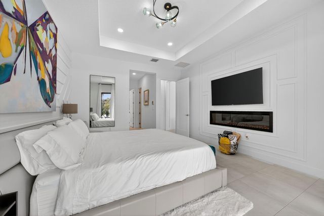8252 Essex Country Club Drive, Boca Raton, FL 33434