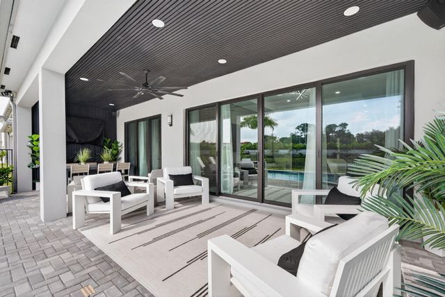8252 Essex Country Club Drive, Boca Raton, FL 33434