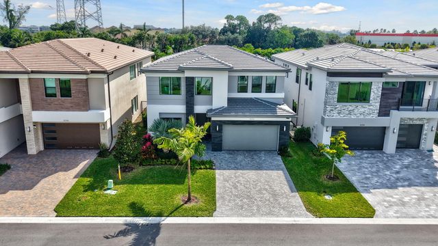 8252 Essex Country Club Drive, Boca Raton, FL 33434