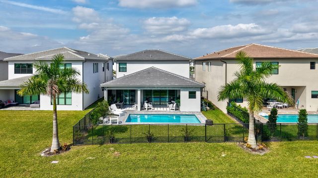8252 Essex Country Club Drive, Boca Raton, FL 33434