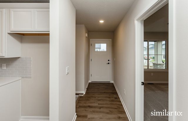 595 NW Compass Avenue, Waukee, IA 50263