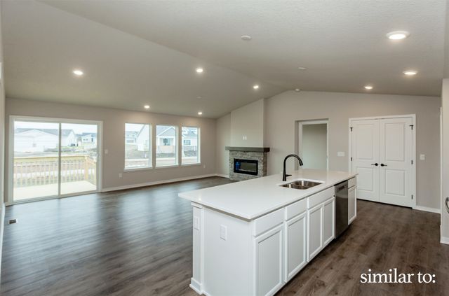 595 NW Compass Avenue, Waukee, IA 50263