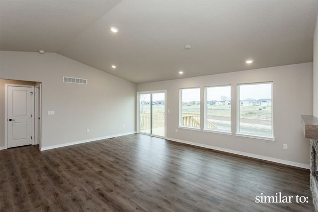 595 NW Compass Avenue, Waukee, IA 50263