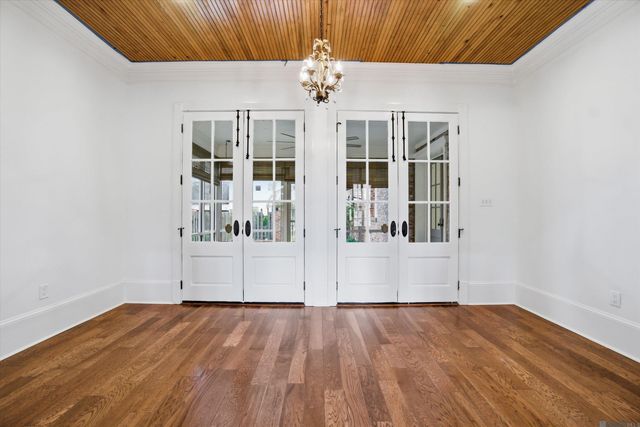 926 Crown Alley, Baton Rouge, LA 70806