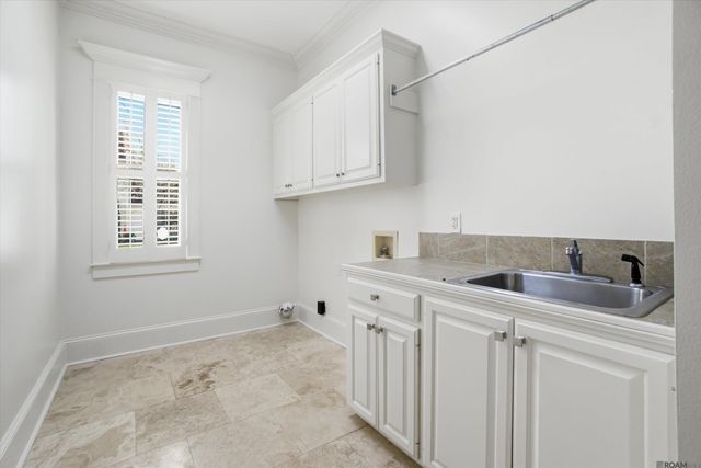 926 Crown Alley, Baton Rouge, LA 70806