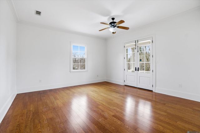 926 Crown Alley, Baton Rouge, LA 70806