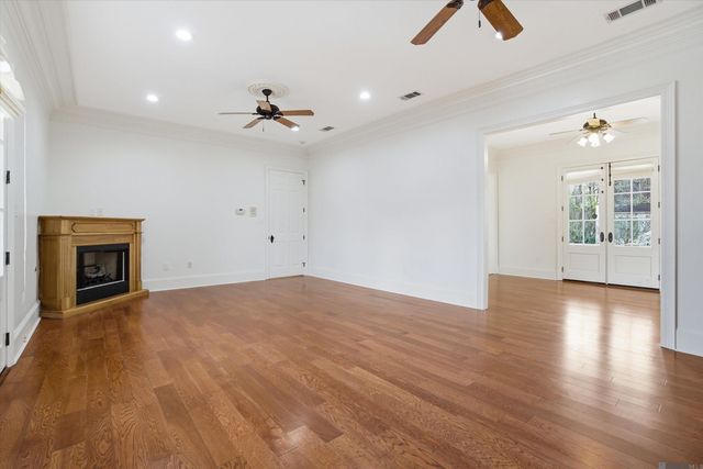 926 Crown Alley, Baton Rouge, LA 70806