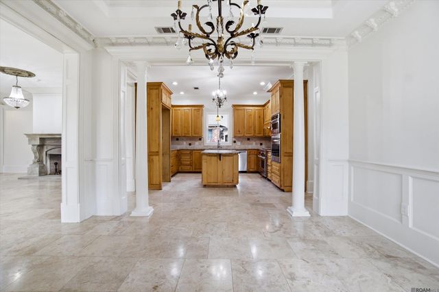 926 Crown Alley, Baton Rouge, LA 70806