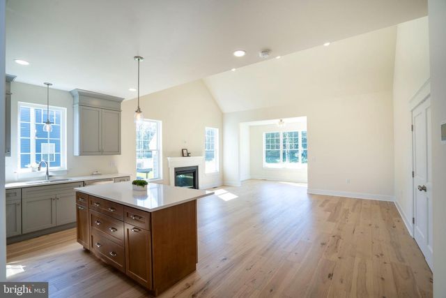 142 APPLE VIEW DR, State College, PA 16801