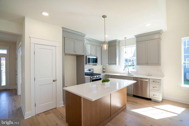 142 APPLE VIEW DR, State College, PA 16801