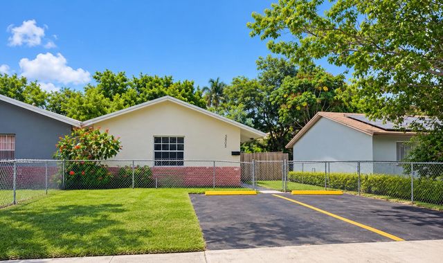 5905 NW 23rd Street, Lauderhill, FL 33313
