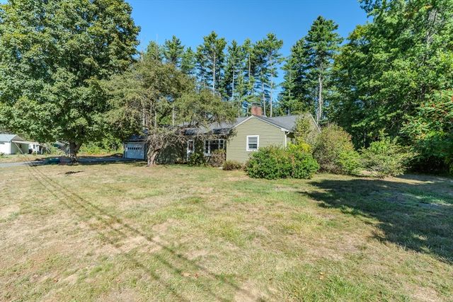 34 Brookside Ave, Greenfield, MA 01301