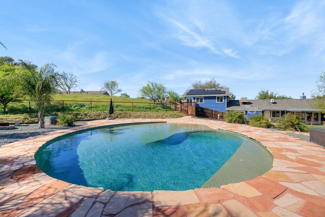 31393 Dahlem Drive, Exeter, CA 93221