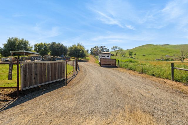 31393 Dahlem Drive, Exeter, CA 93221