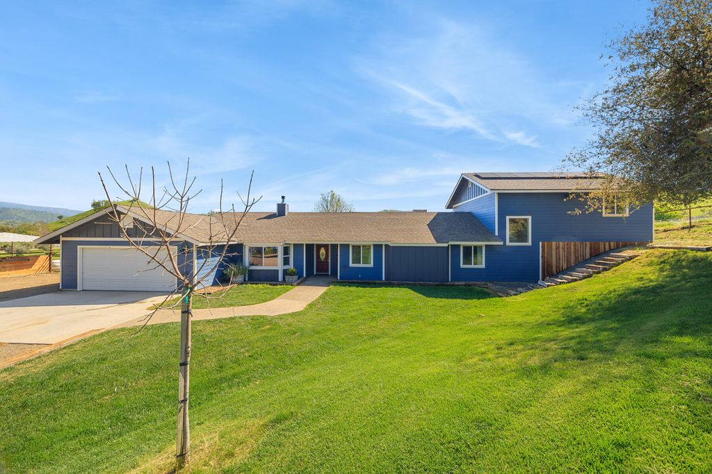 31393 Dahlem Drive, Exeter, CA 93221