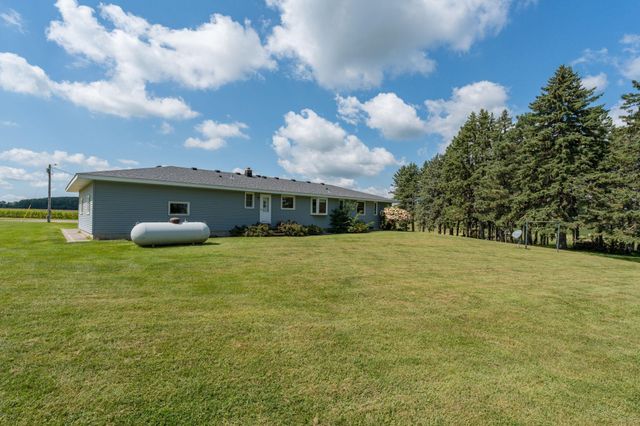 39321 141st Avenue, Montgomery, MN 56069
