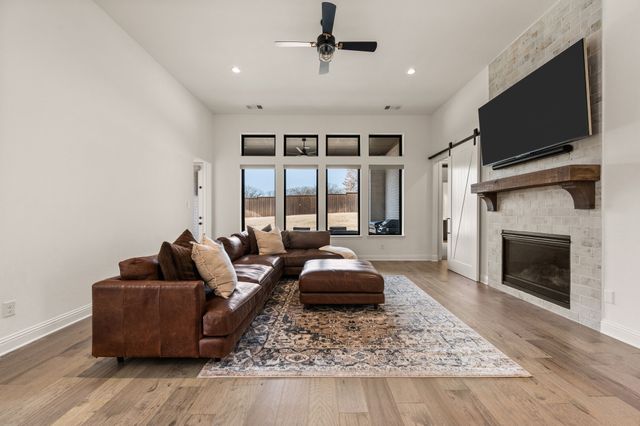 704 Rembrandt, Colleyville, TX 76034