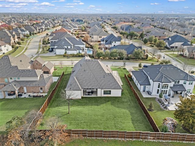 704 Rembrandt, Colleyville, TX 76034