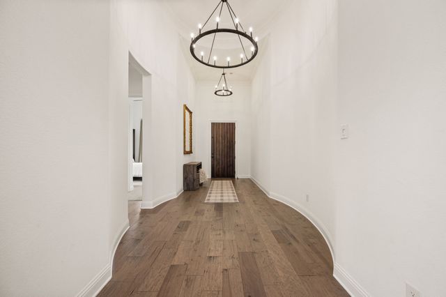 704 Rembrandt, Colleyville, TX 76034