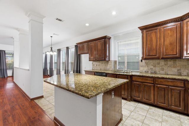 2930 Coteau Way, Dallas, TX 75227