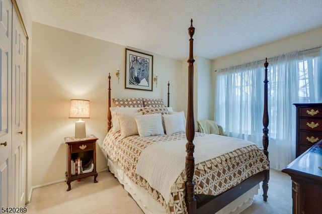 100 Goodwin Dr, North Brunswick Twp., NJ 08902