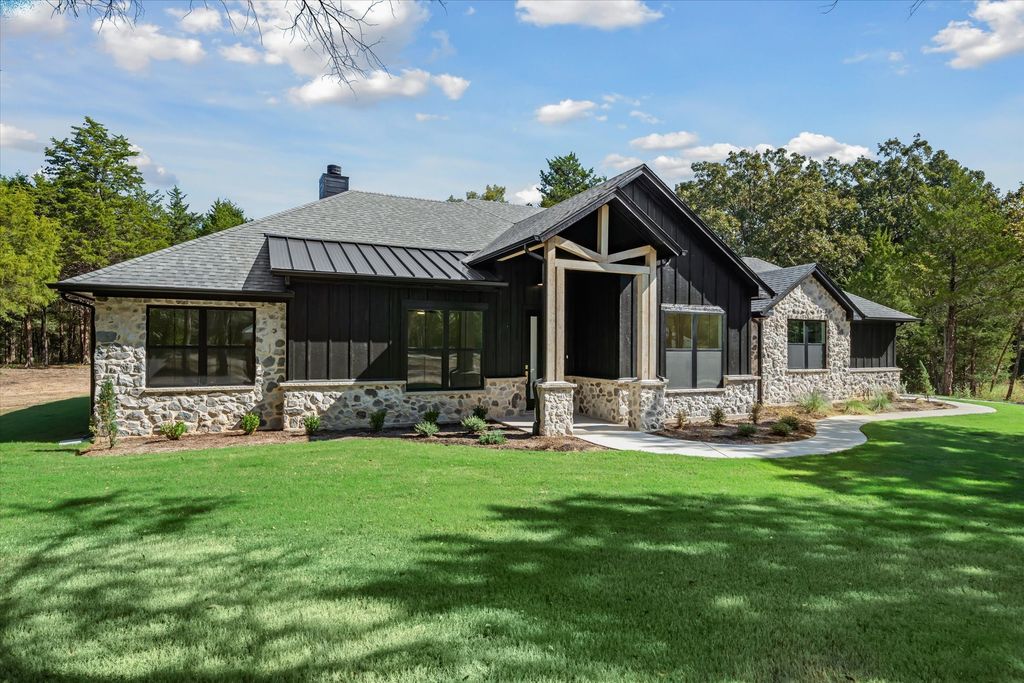 298 Legacy Lane, Edgewood, TX 75117