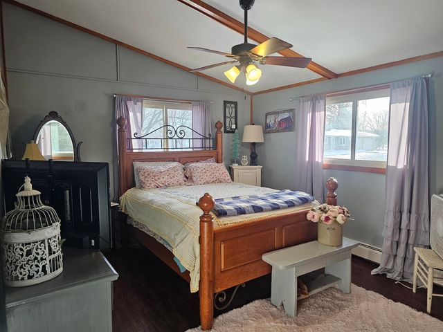 1700 Ohio Ave Avenue, Charles City, IA 50616