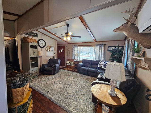 1700 Ohio Ave Avenue, Charles City, IA 50616