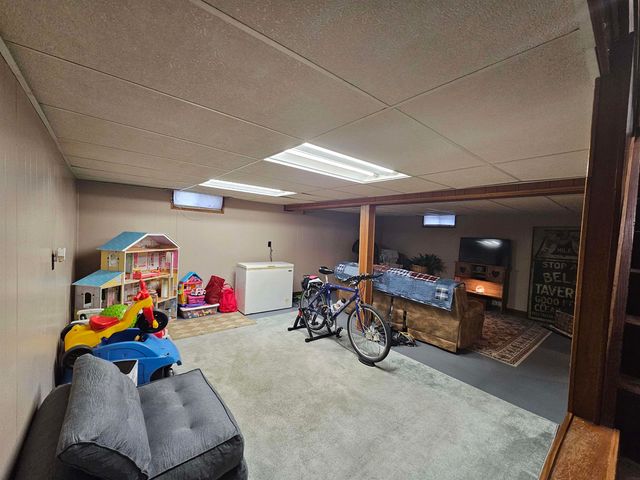 1700 Ohio Ave Avenue, Charles City, IA 50616