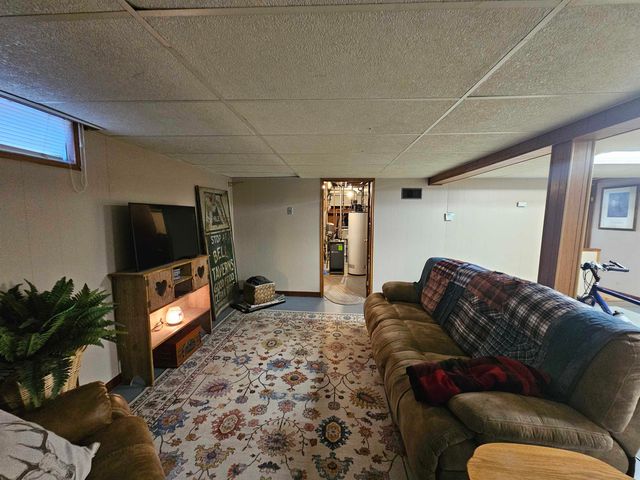 1700 Ohio Ave Avenue, Charles City, IA 50616