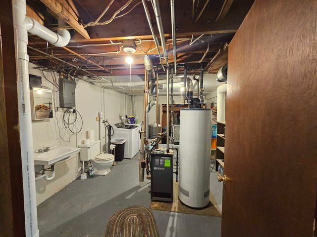 1700 Ohio Ave Avenue, Charles City, IA 50616