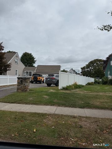 1414 Huntington Road, Stratford, CT 06614