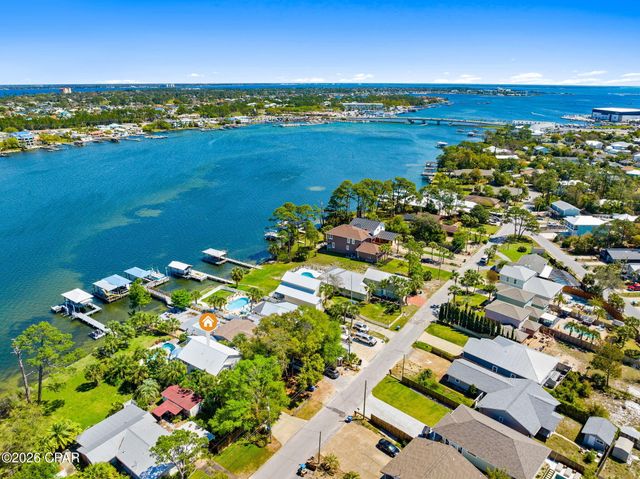 5706 S Lagoon Drive, Panama City, FL 32408